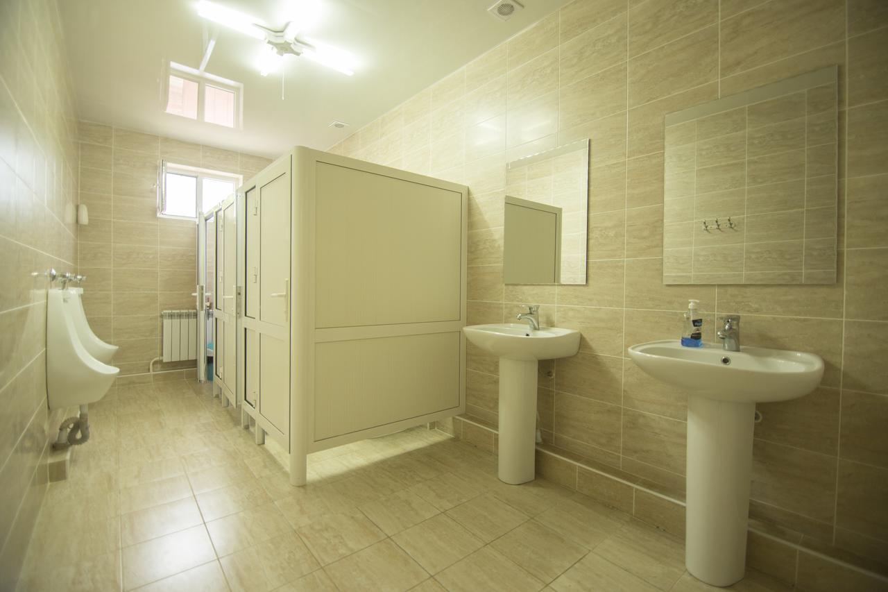 Hostel Esal Oš Exteriér fotografie