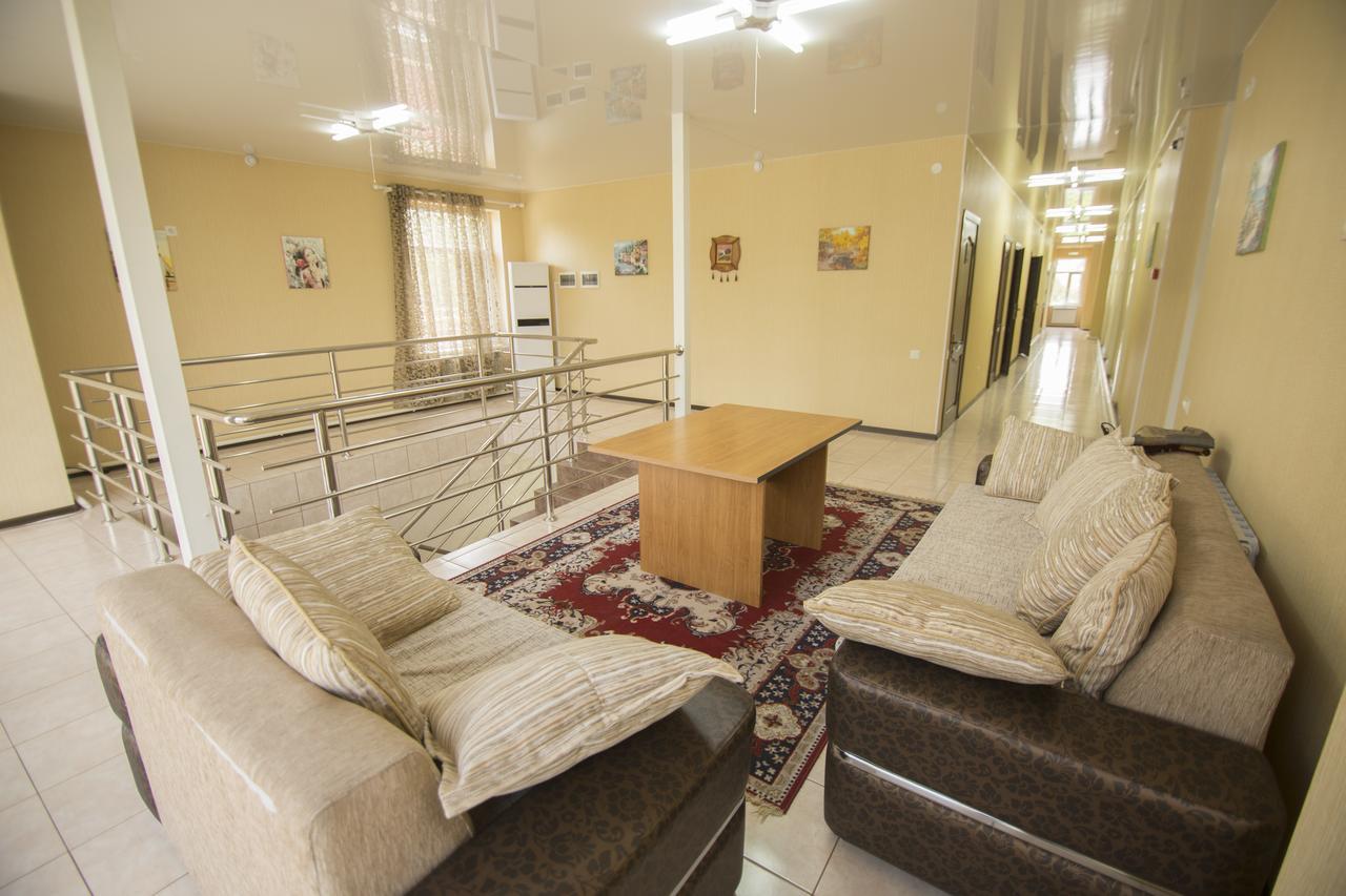 Hostel Esal Oš Exteriér fotografie
