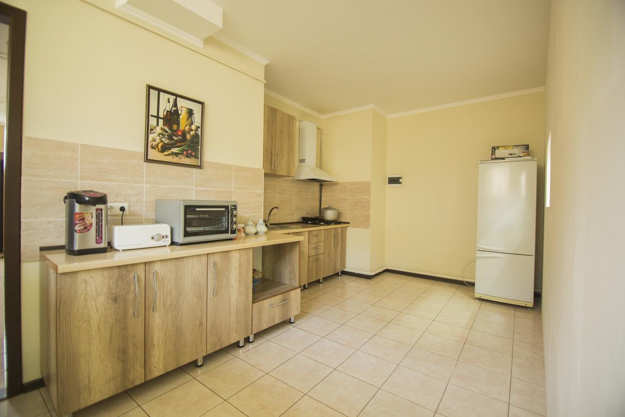 Hostel Esal Oš Exteriér fotografie